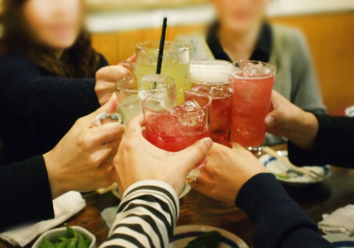お酒を飲むとなぜか寒気がする その原因と対策 お酒の情報ブログ グラスホッパー